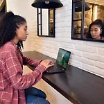 Latroupe La Granja Hostel *