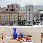 Latroupe La Granja Hostel