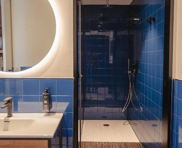 Latroupe La Granja Vandrerhjem *