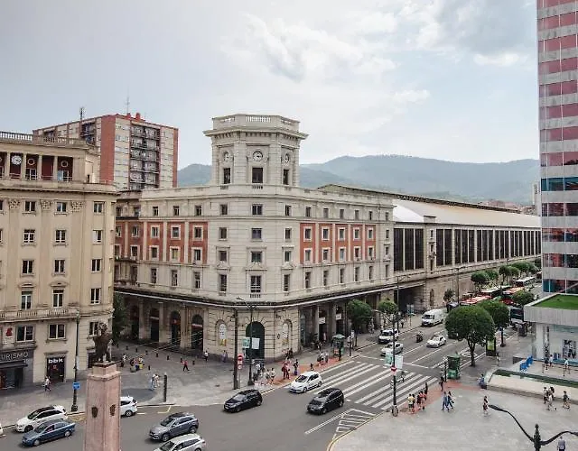 Latroupe La Granja Vandrerhjem Bilbao