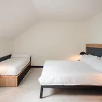 Latroupe La Granja ホステル *