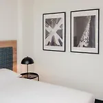 Albergue Latroupe La Granja *