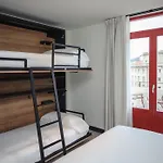 Albergue Latroupe La Granja *