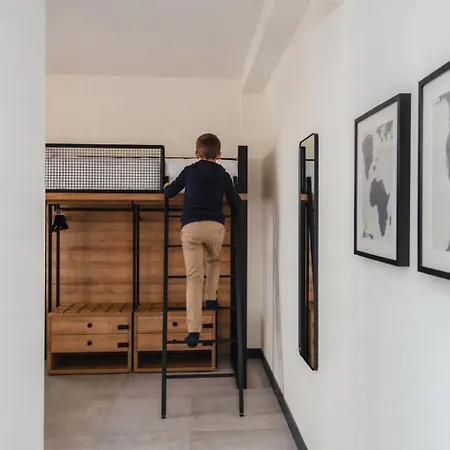 Hostel Latroupe La Granja Bilbao