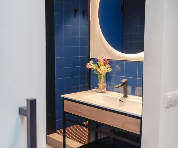 Hostal Latroupe La Granja Bilbao