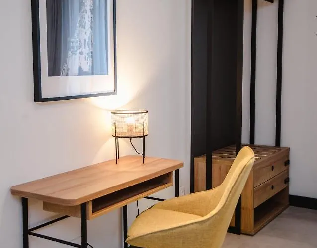 Latroupe La Granja *