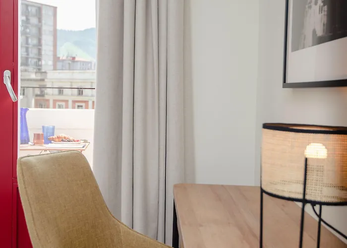 Latroupe La Granja Hostal *