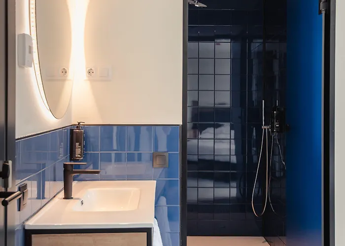 Hostal Latroupe La Granja Bilbao