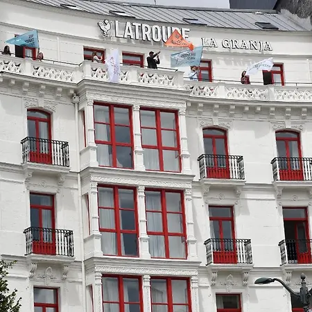 Latroupe La Granja Μπιλμπάο