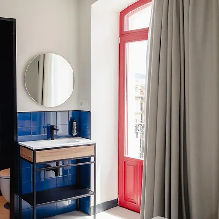 Latroupe La Granja Hostel *