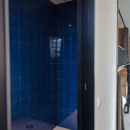 Latroupe La Granja Hostel *