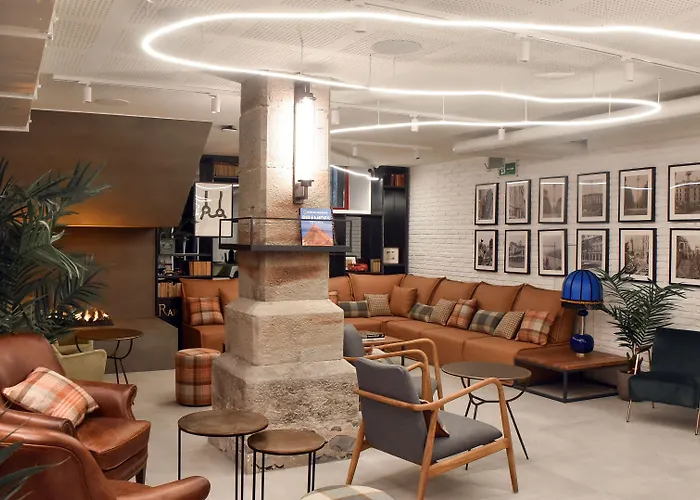 Latroupe La Granja 旅馆