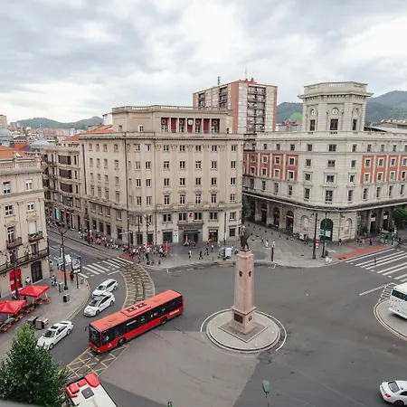 Latroupe La Granja Hostel