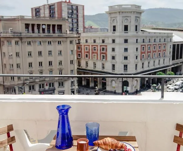 Latroupe La Granja Hostel